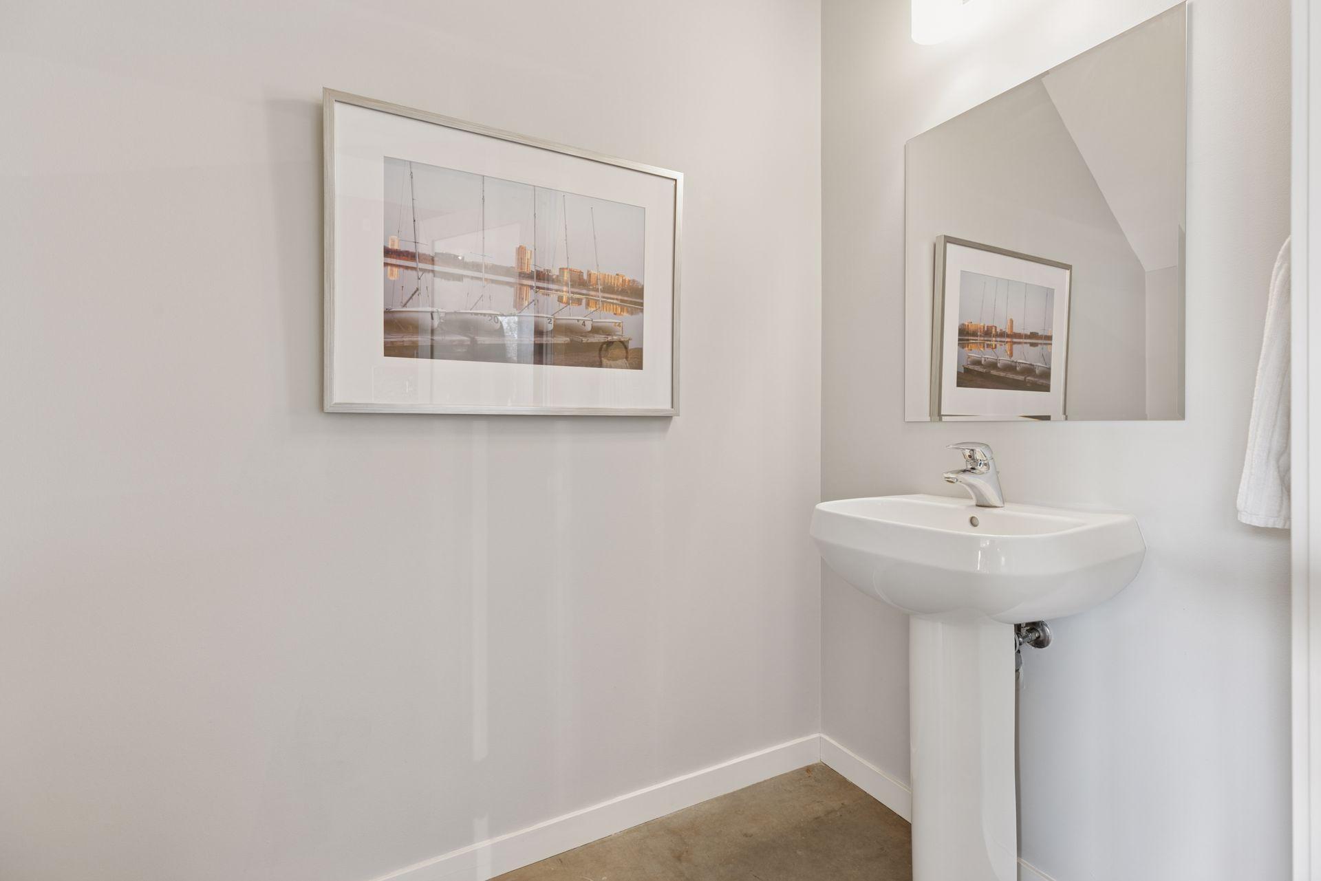 2840 Bryant Avenue S Unit: E107