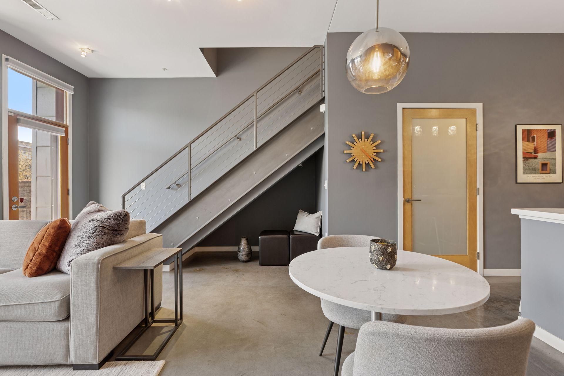 2840 Bryant Avenue S Unit: E107