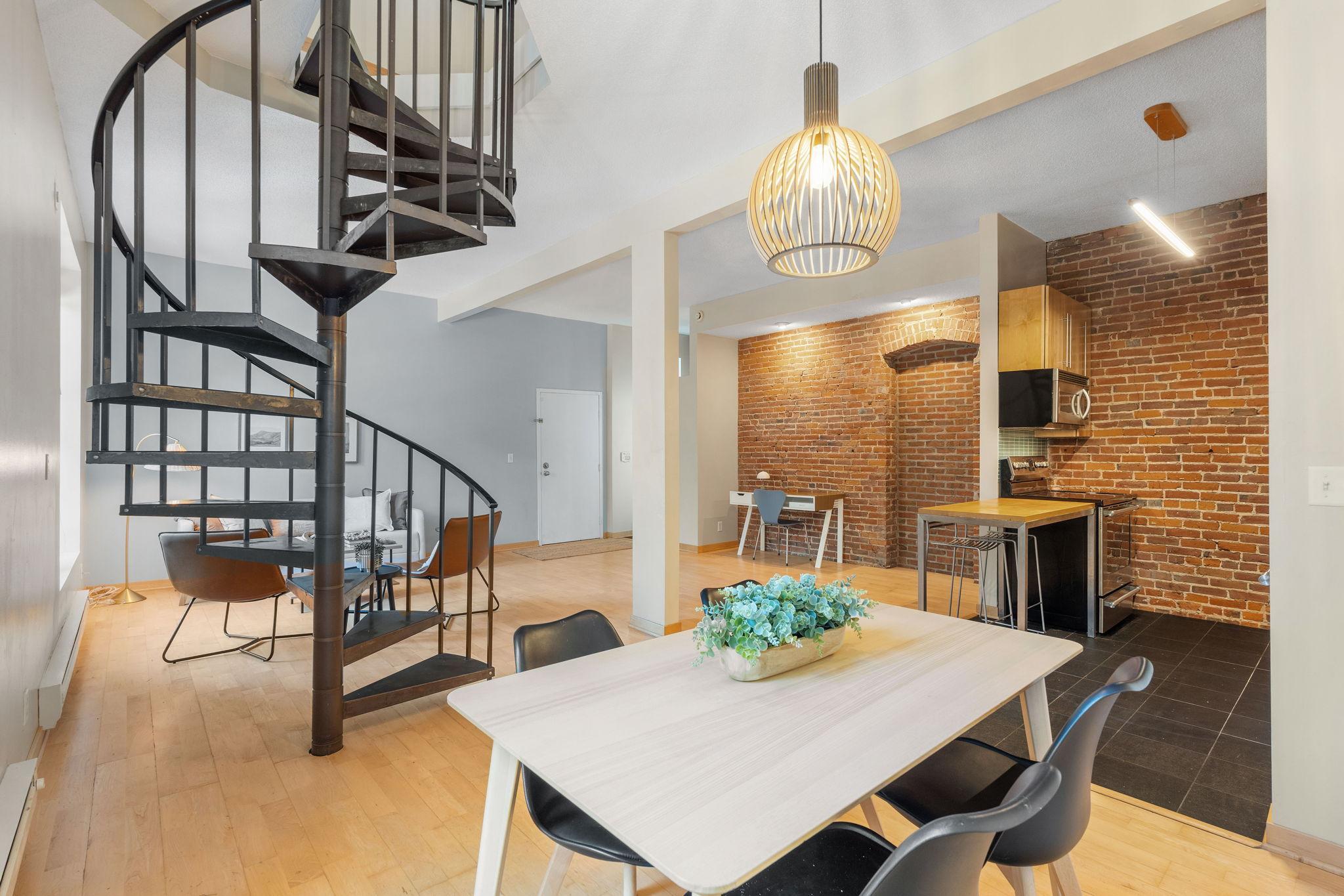 182 Mackubin Street Unit: 1