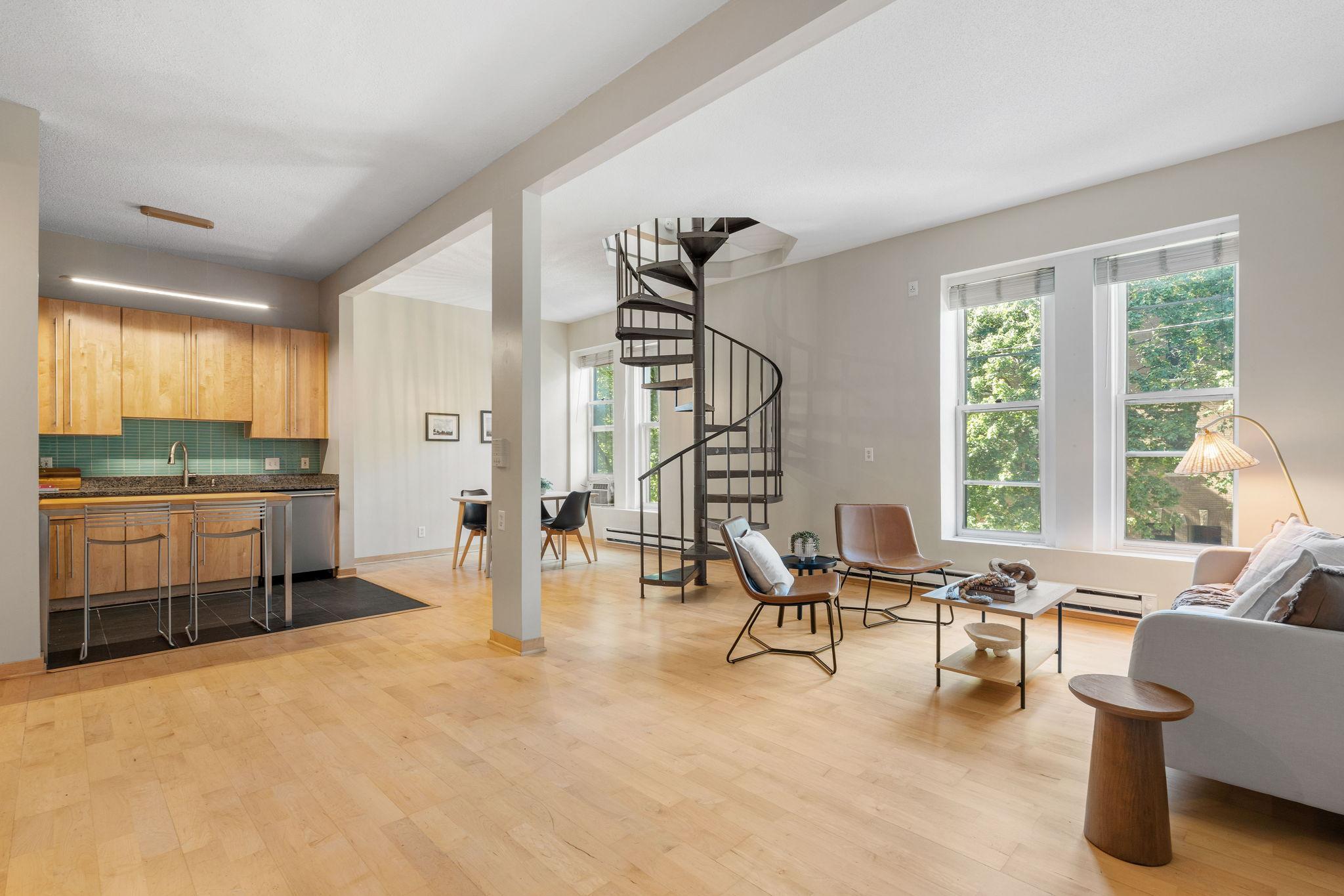 182 Mackubin Street Unit: 1