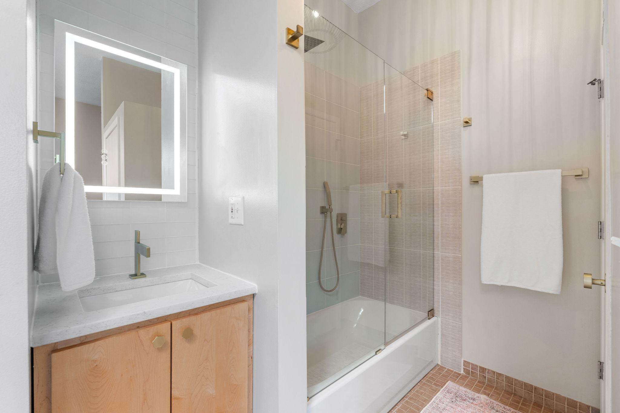 182 Mackubin Street Unit: 1