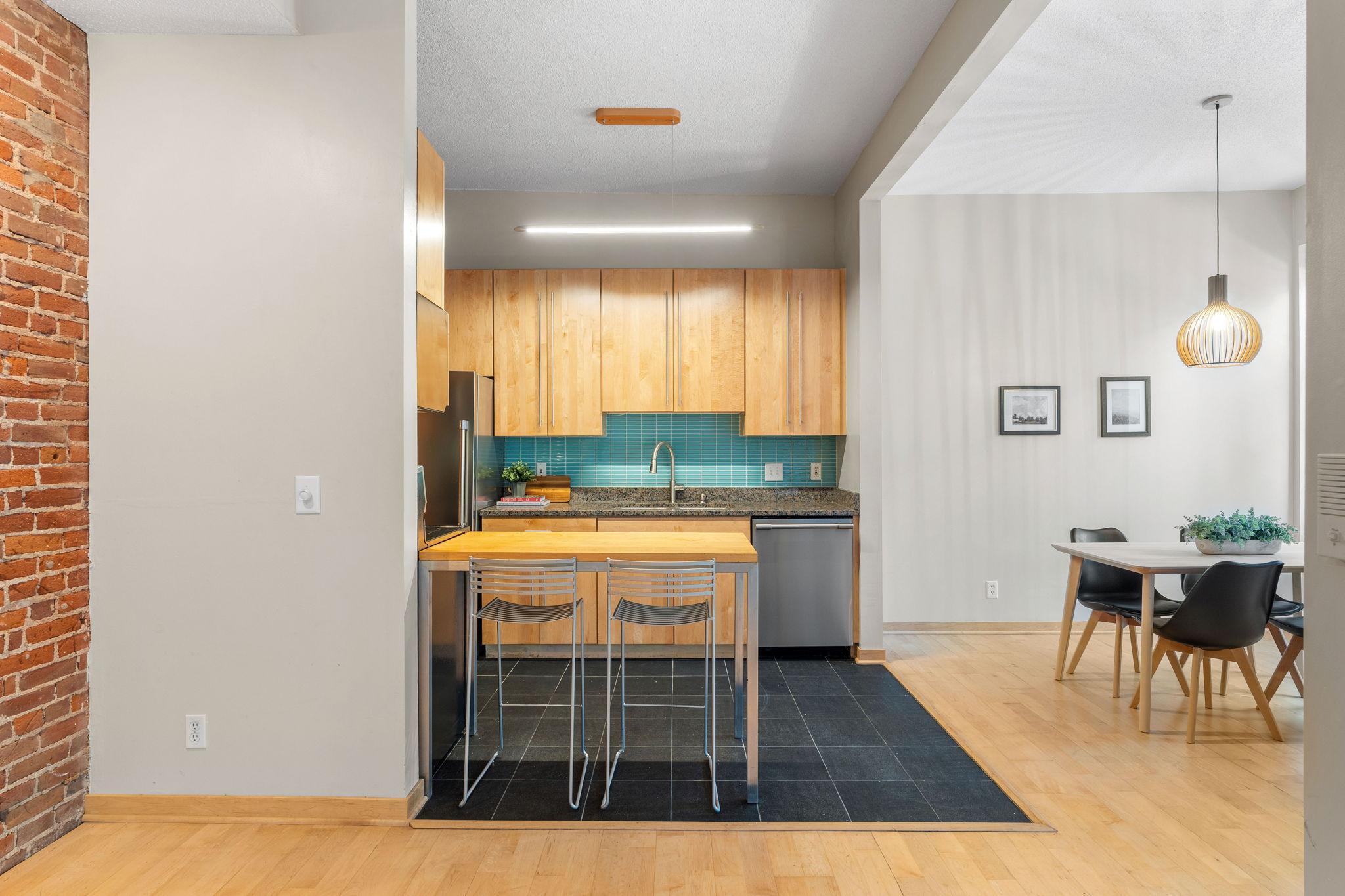 182 Mackubin Street Unit: 1