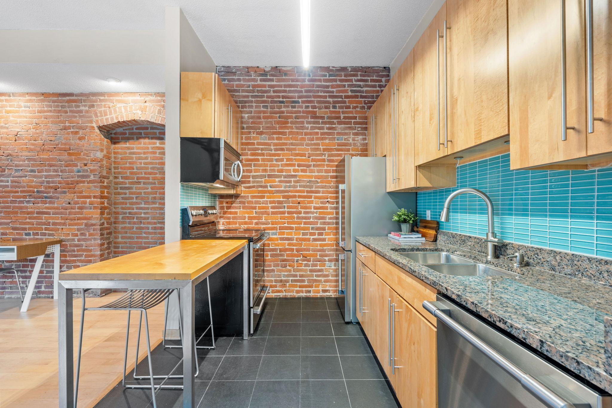 182 Mackubin Street Unit: 1