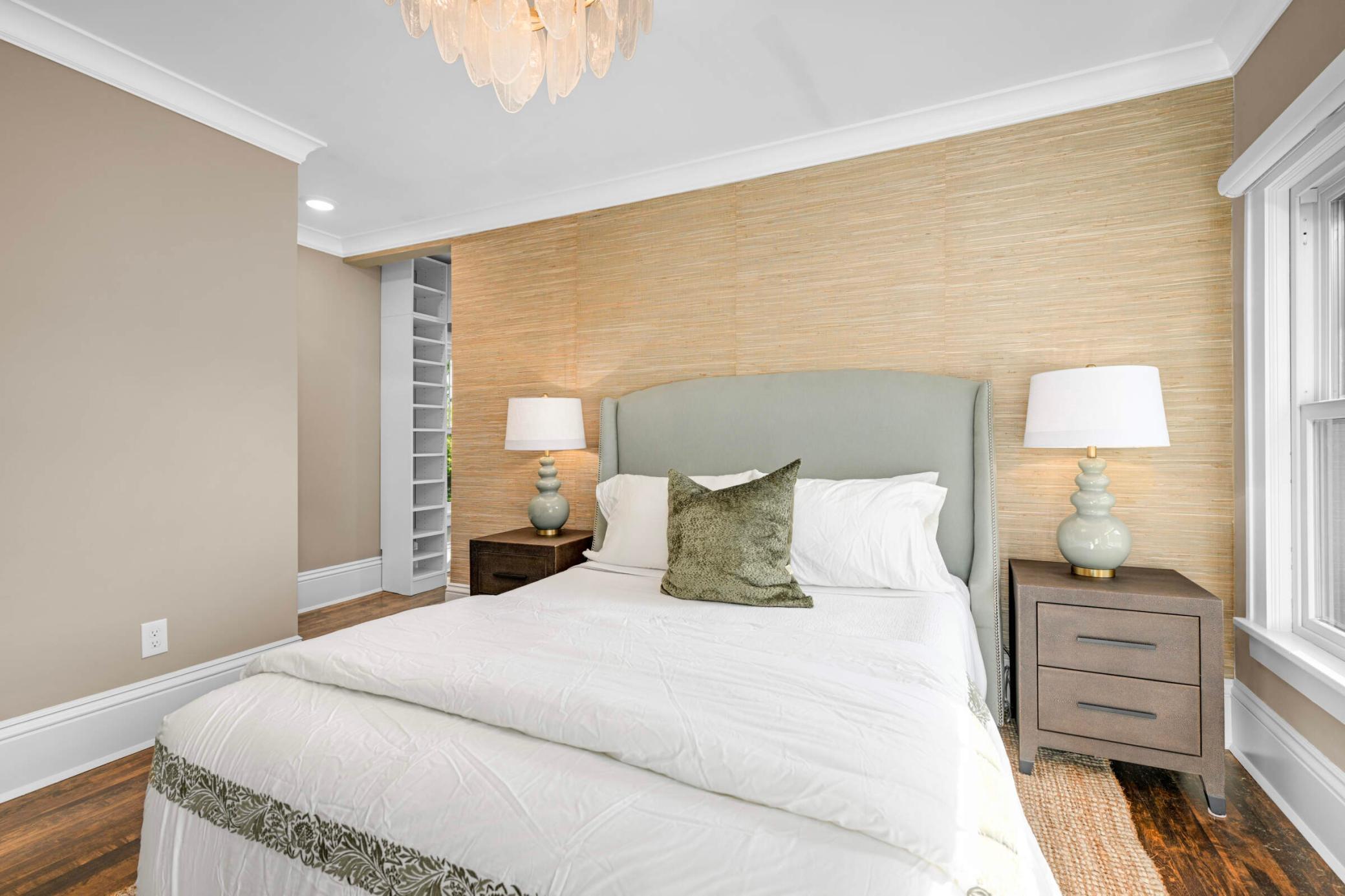 4637 Aldrich Avenue S