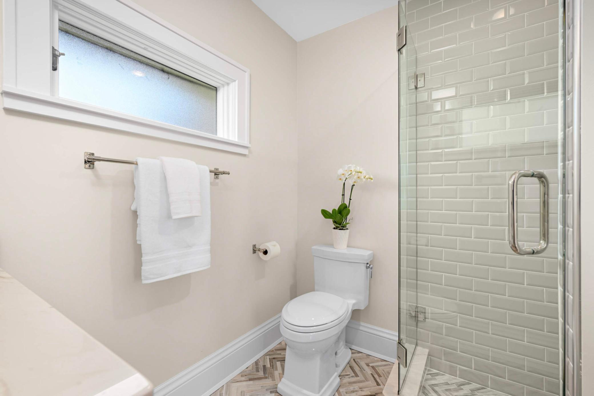 4637 Aldrich Avenue S