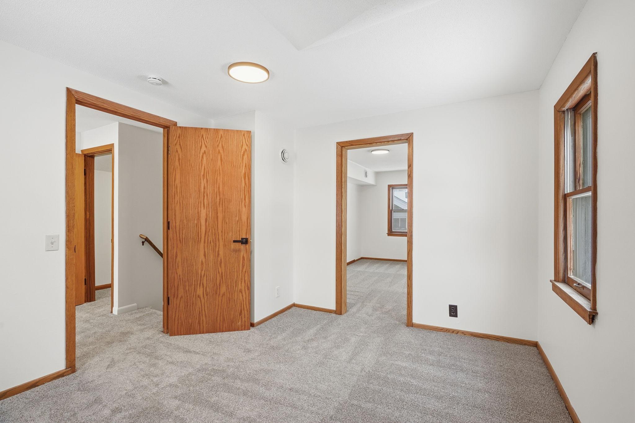 1981 Minnehaha Avenue E