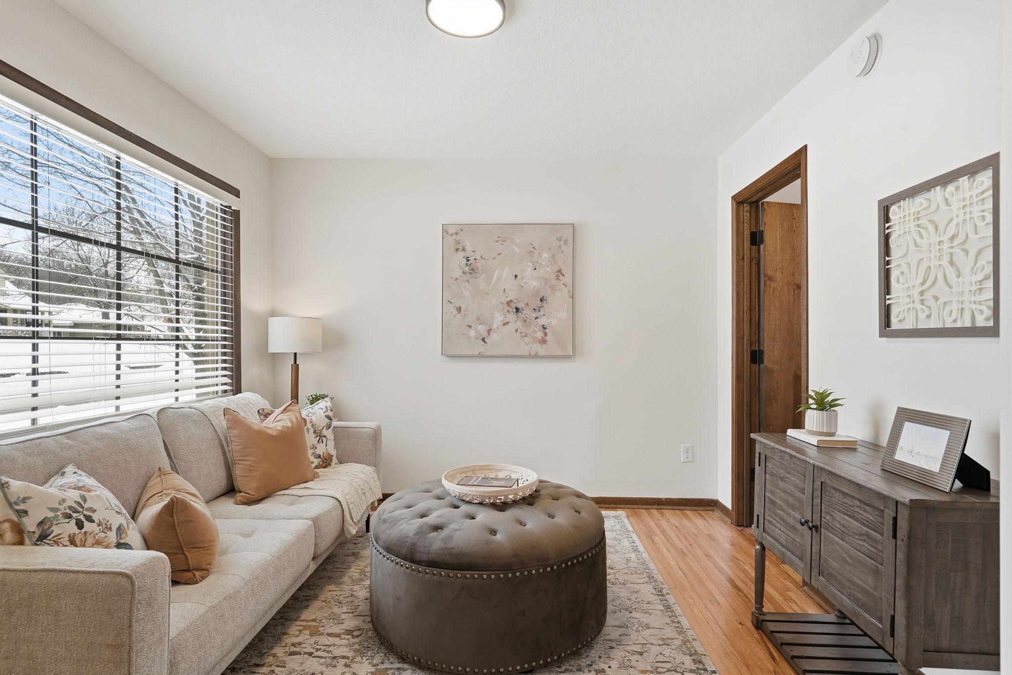 1981 Minnehaha Avenue E