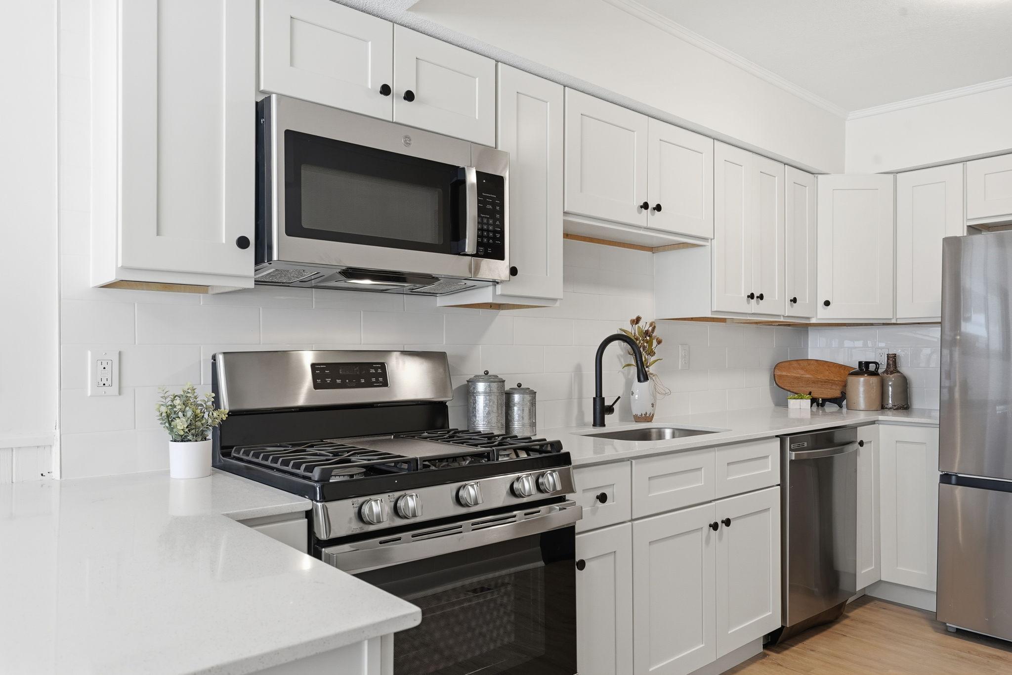 1981 Minnehaha Avenue E