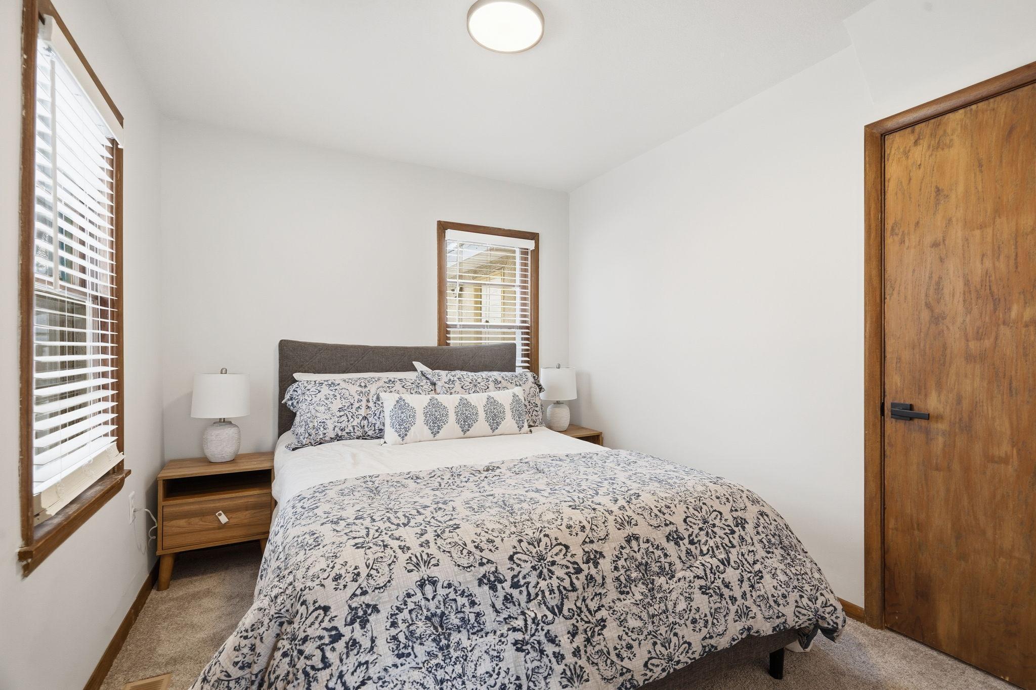 1981 Minnehaha Avenue E