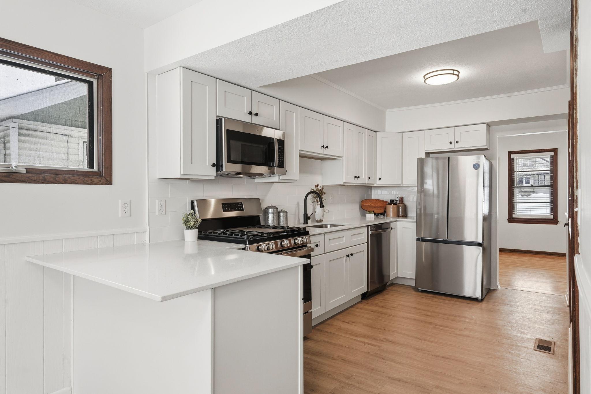 1981 Minnehaha Avenue E