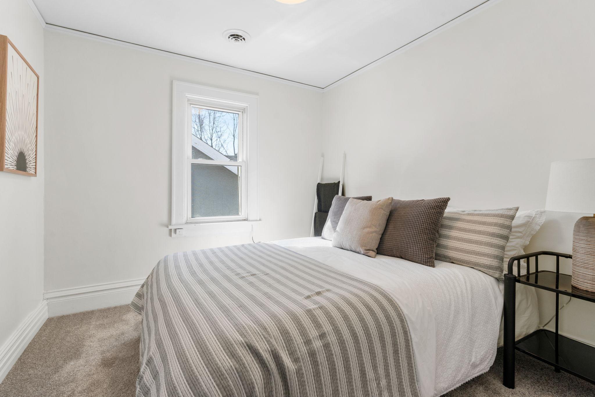 3850 Colfax Avenue N