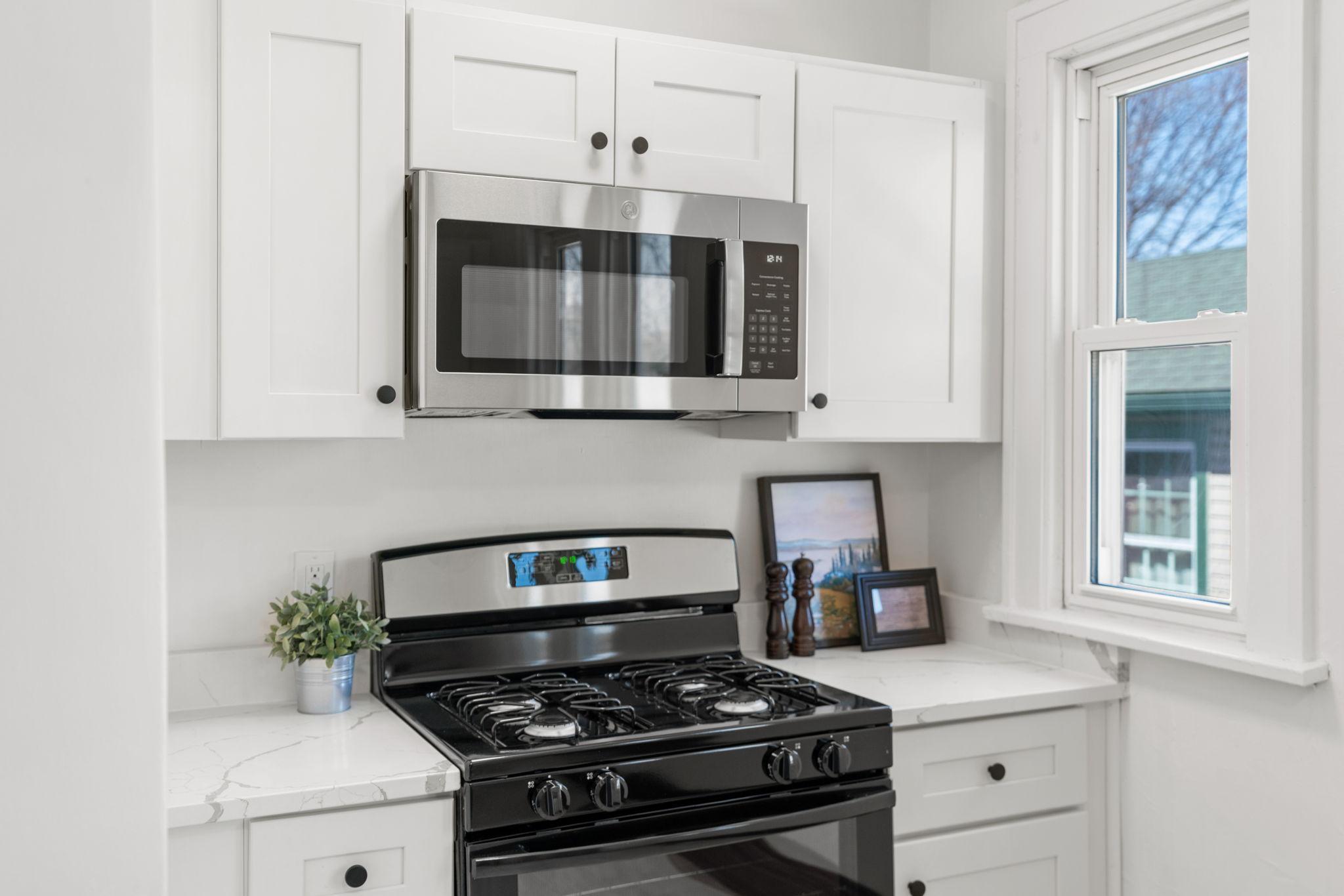 3850 Colfax Avenue N