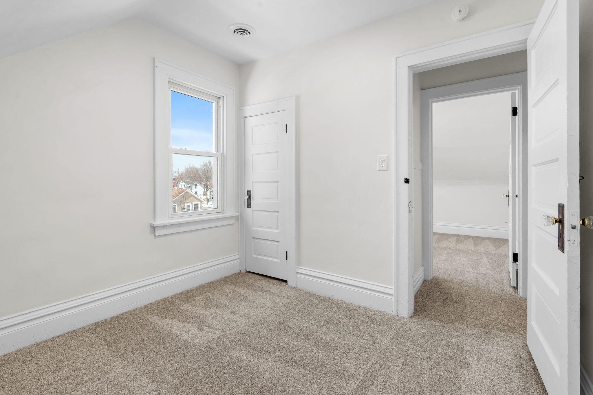 3850 Colfax Avenue N