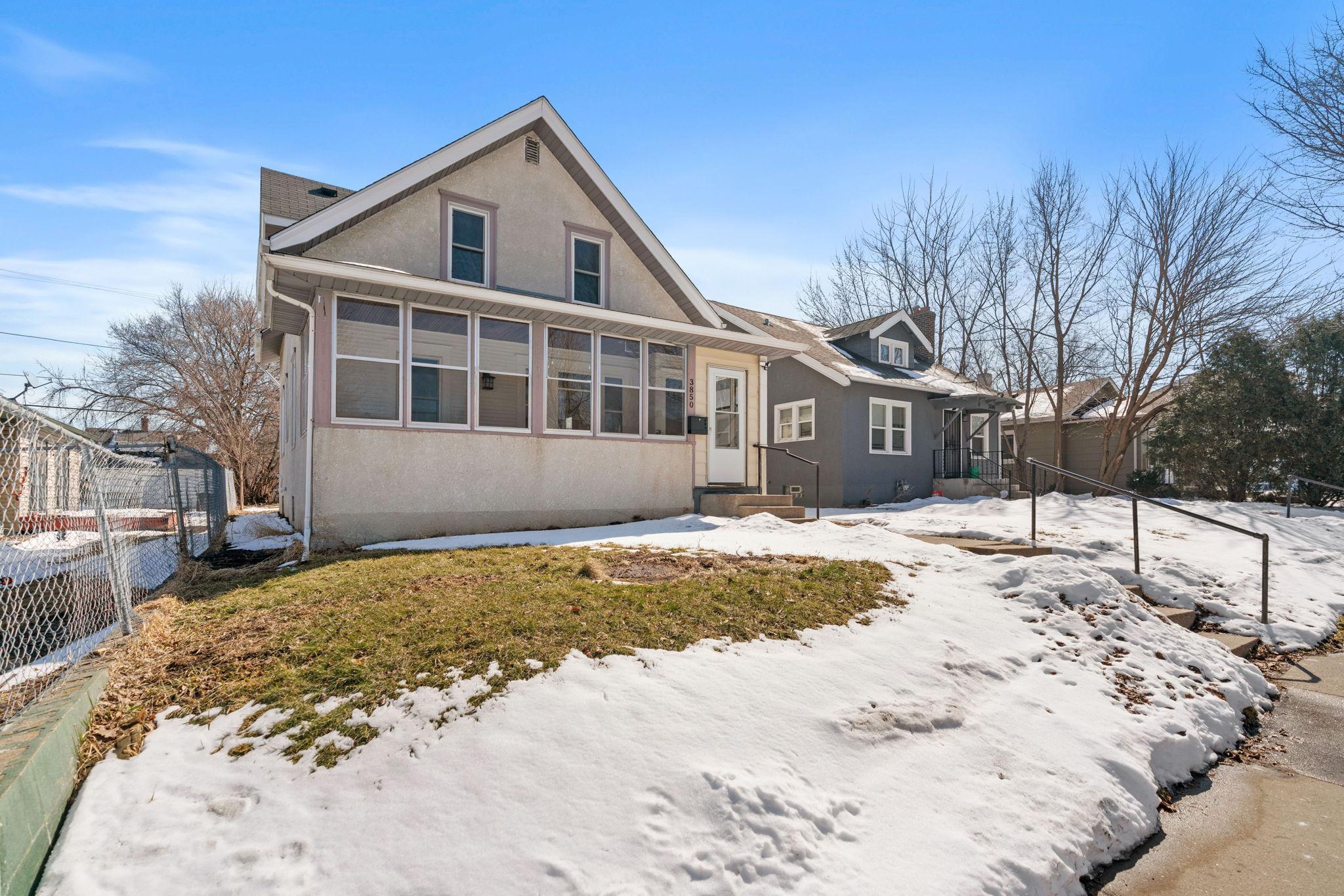 3850 Colfax Avenue N