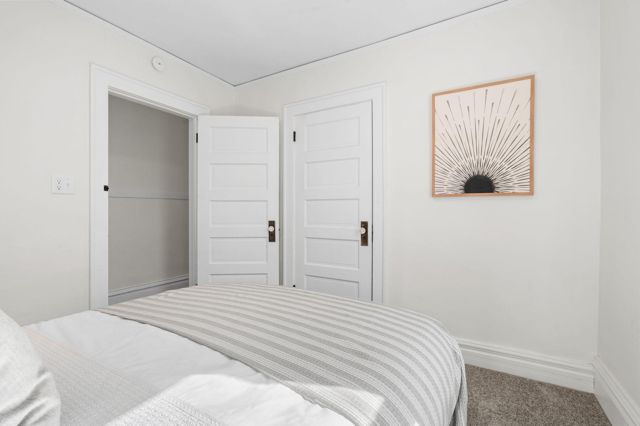 3850 Colfax Avenue N