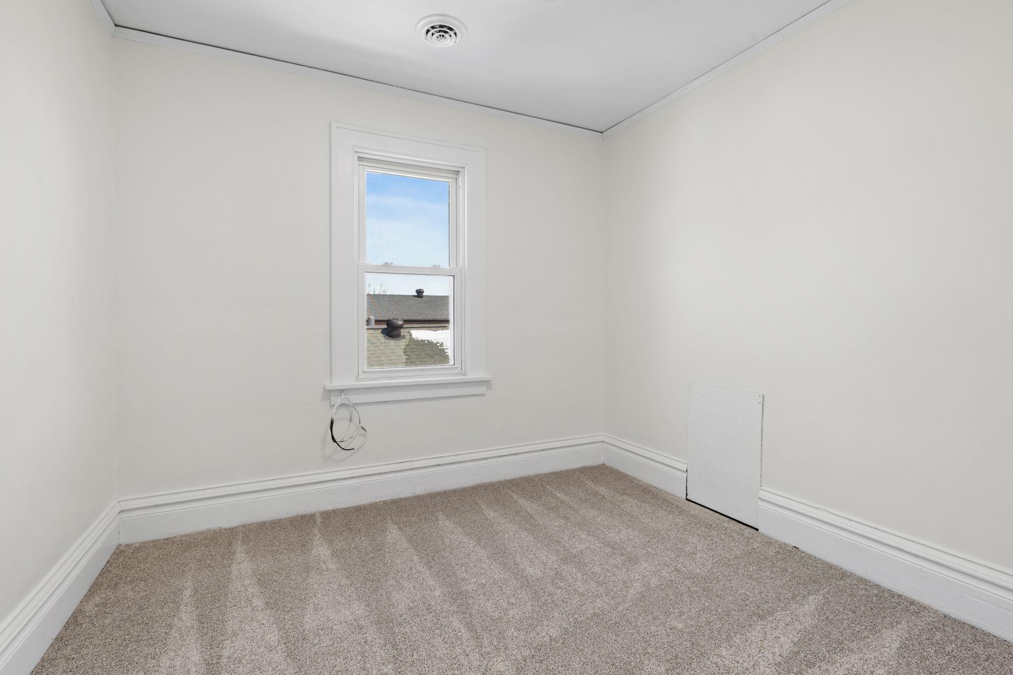 3850 Colfax Avenue N