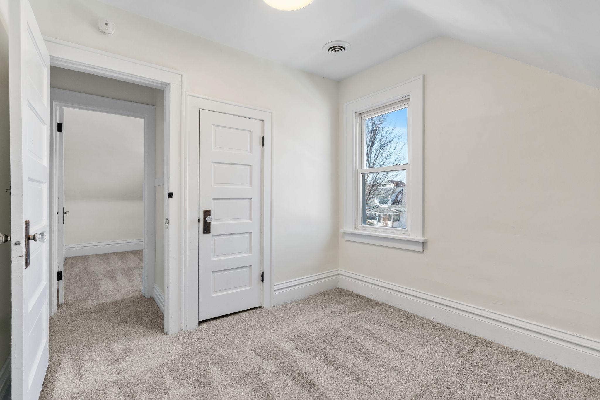 3850 Colfax Avenue N