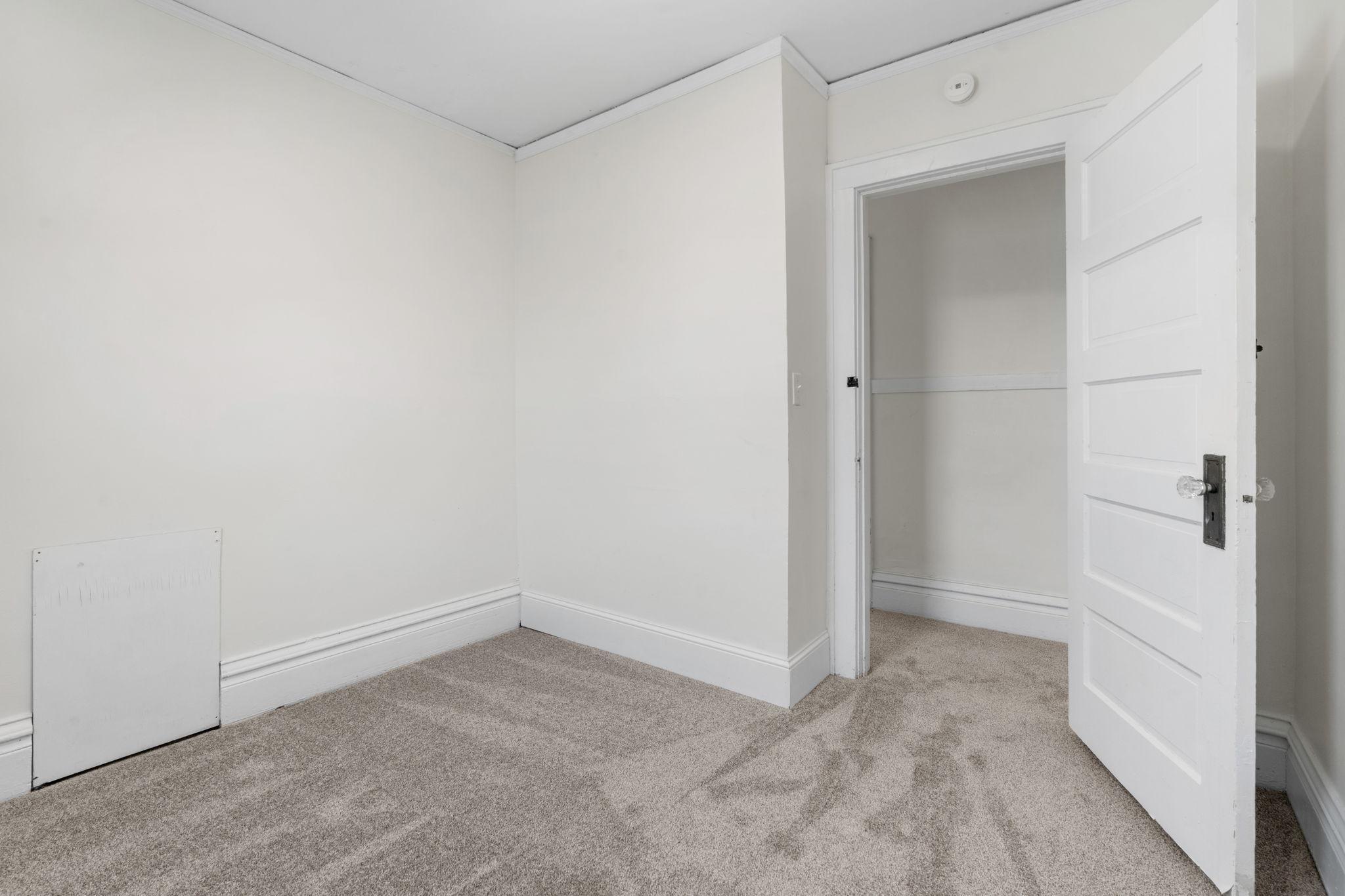 3850 Colfax Avenue N