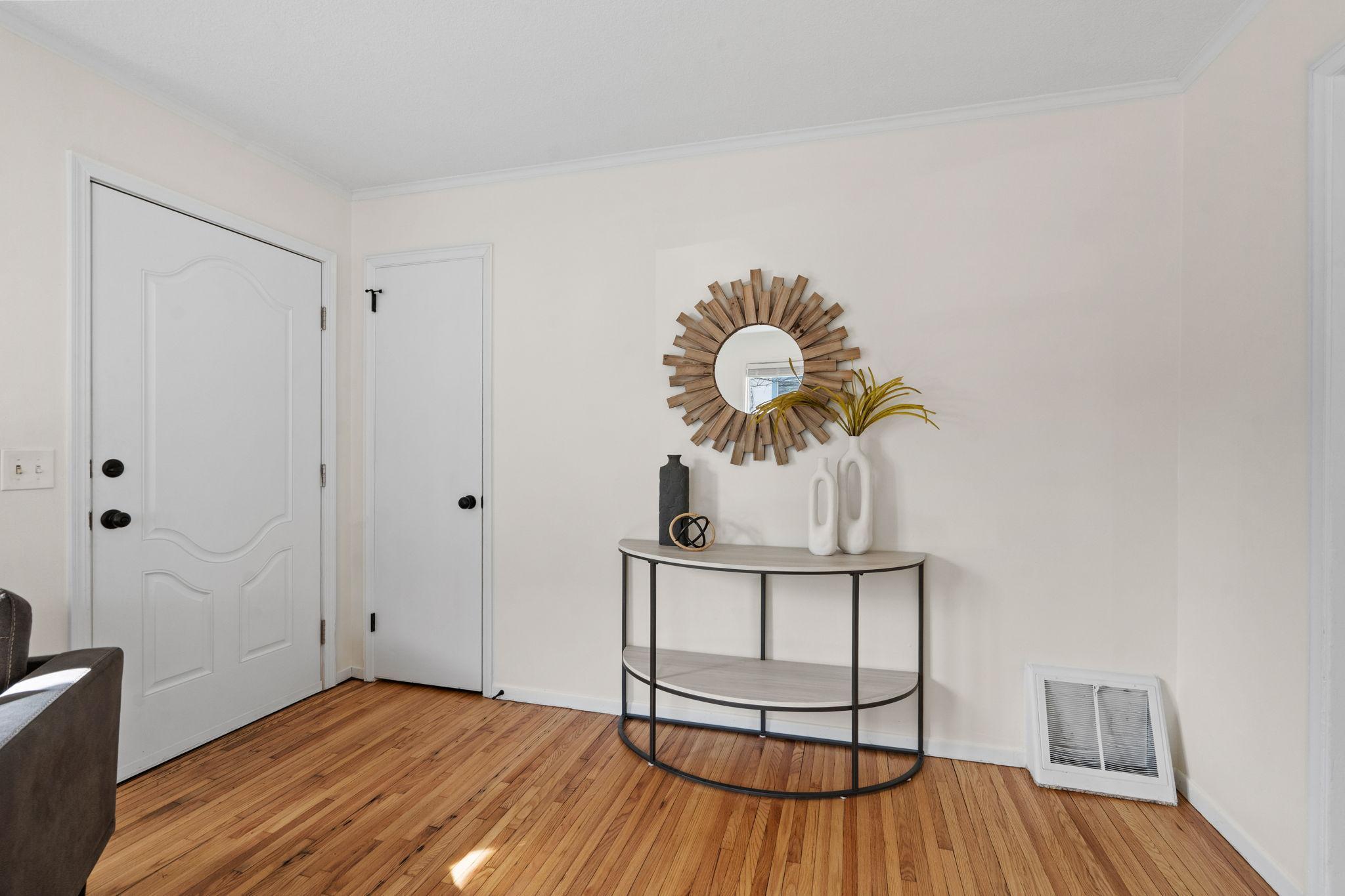 3214 Dupont Avenue N