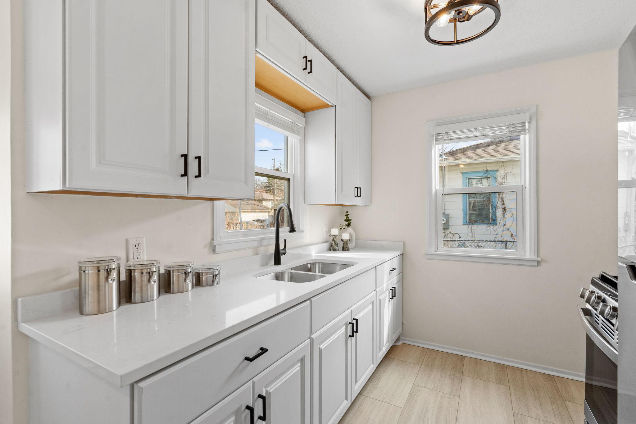 3214 Dupont Avenue N