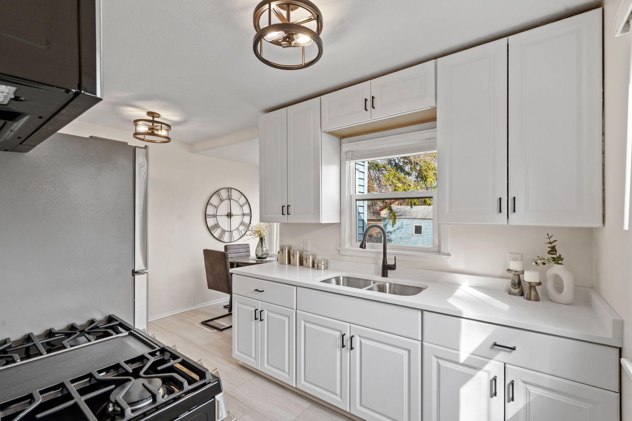 3214 Dupont Avenue N