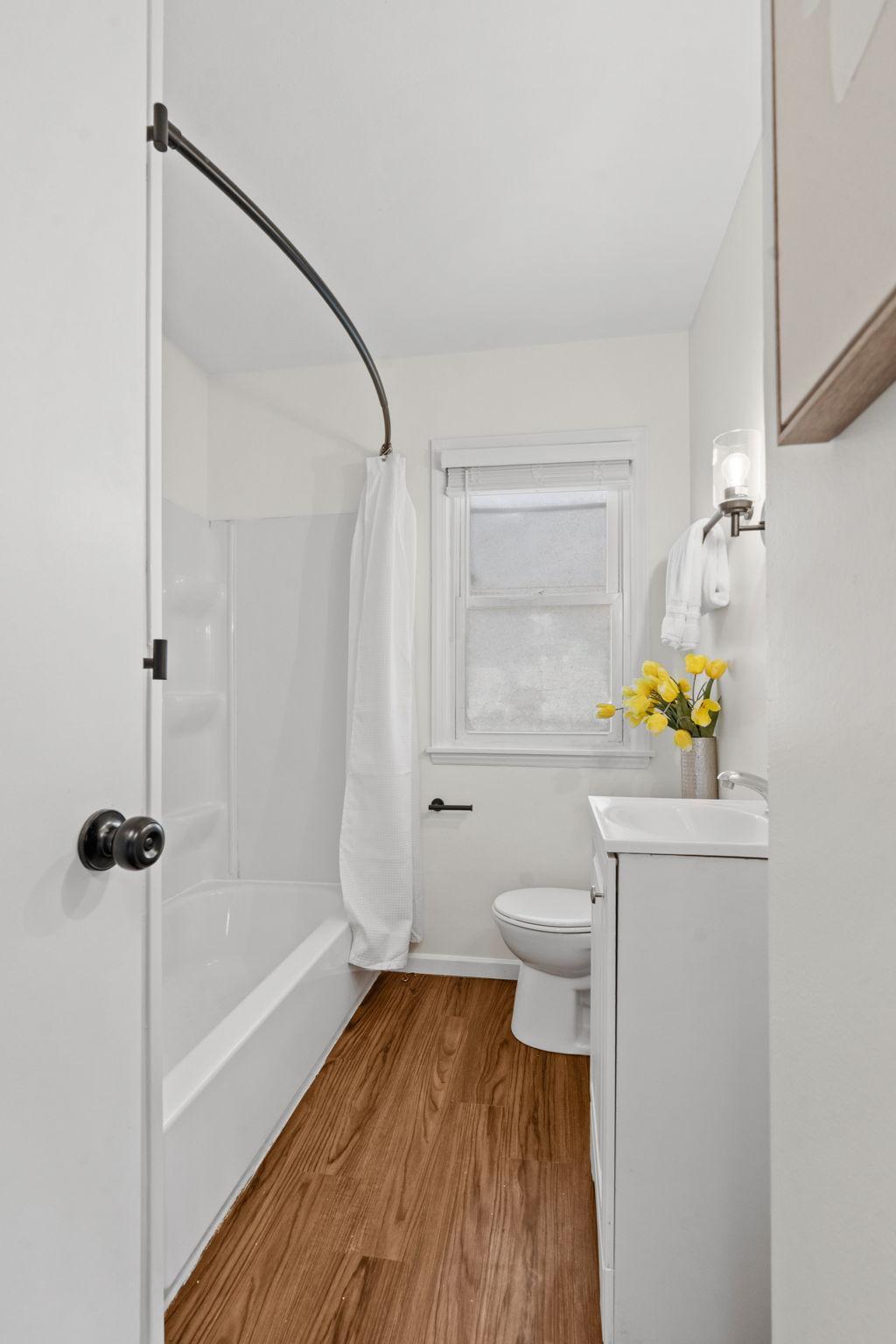 3214 Dupont Avenue N