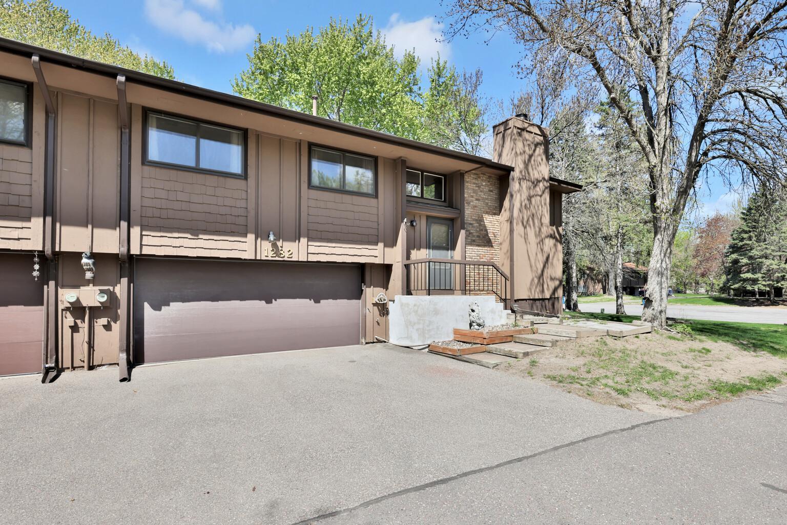 1282 Bridle Path Court