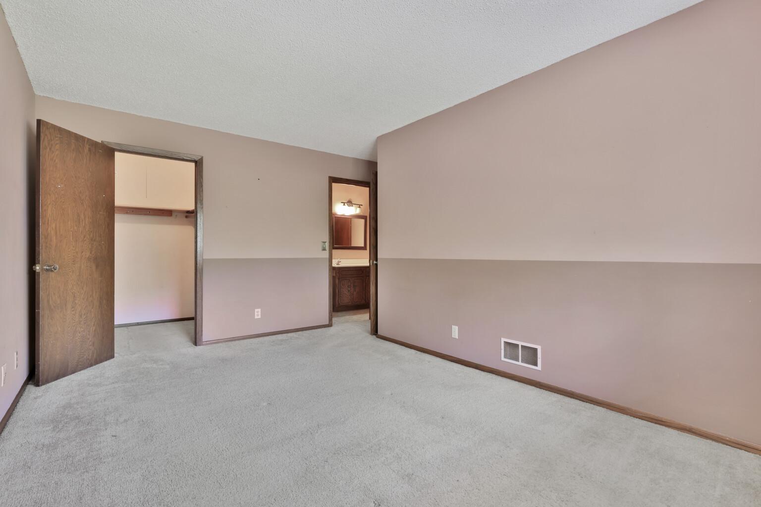 1282 Bridle Path Court