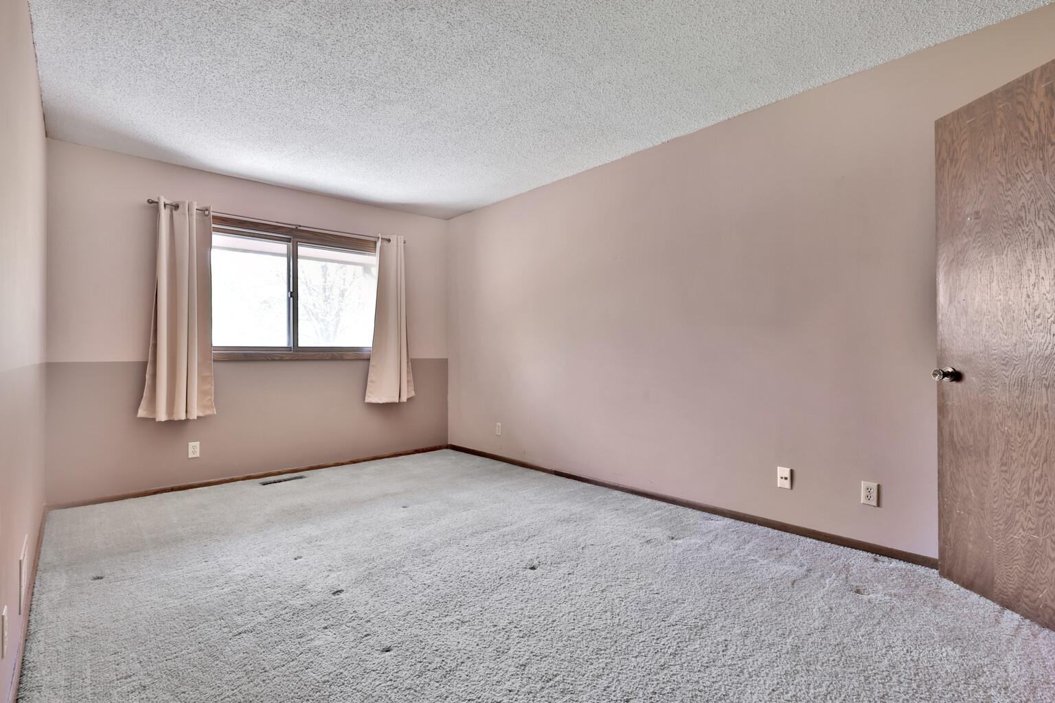 1282 Bridle Path Court