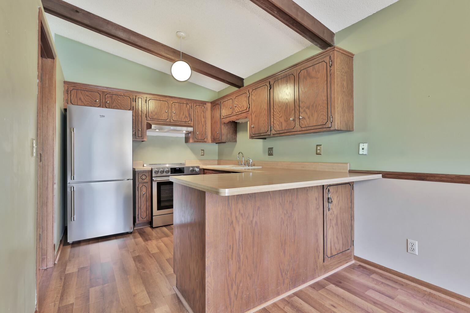 1282 Bridle Path Court