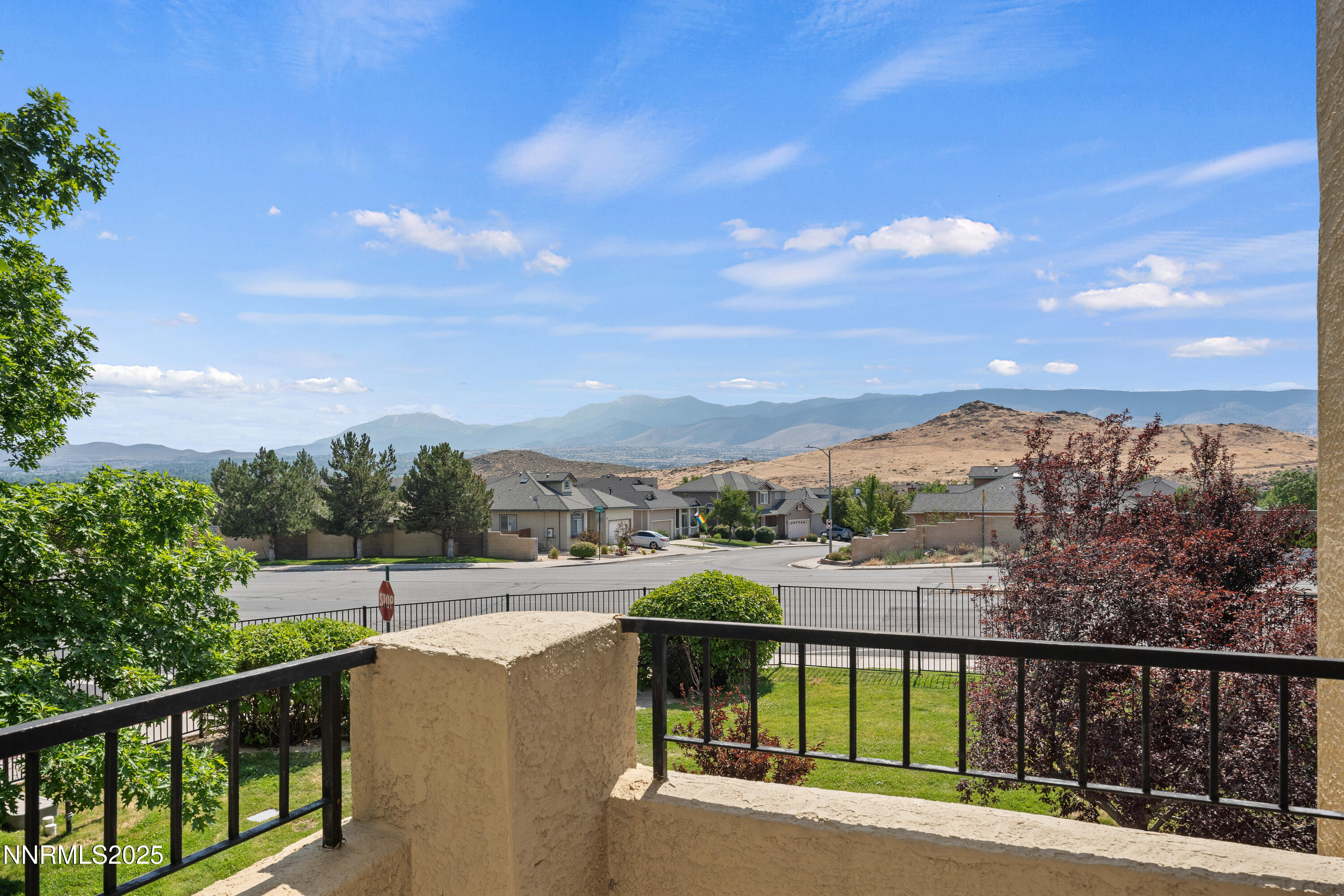 9050 Double R Boulevard, 1425