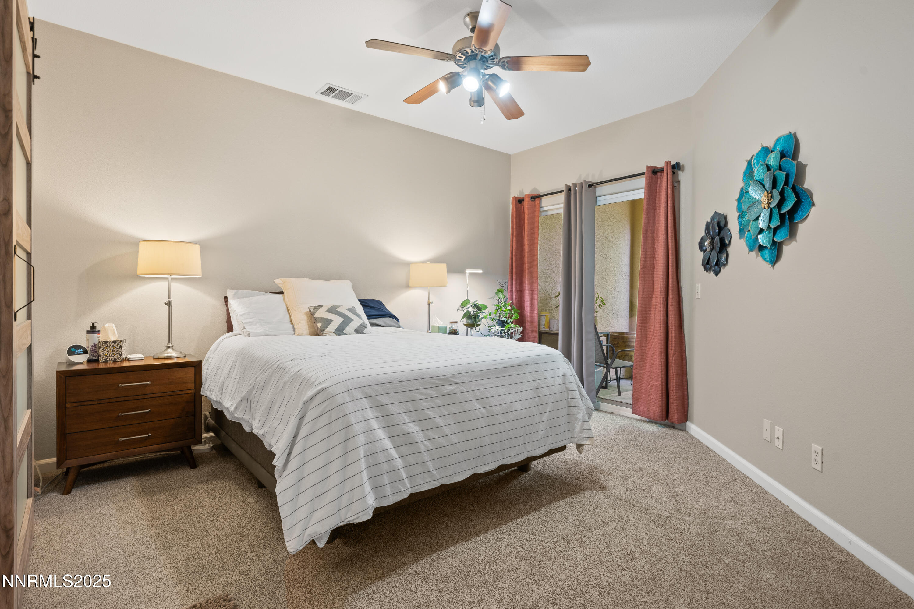 9050 Double R Boulevard, 1425