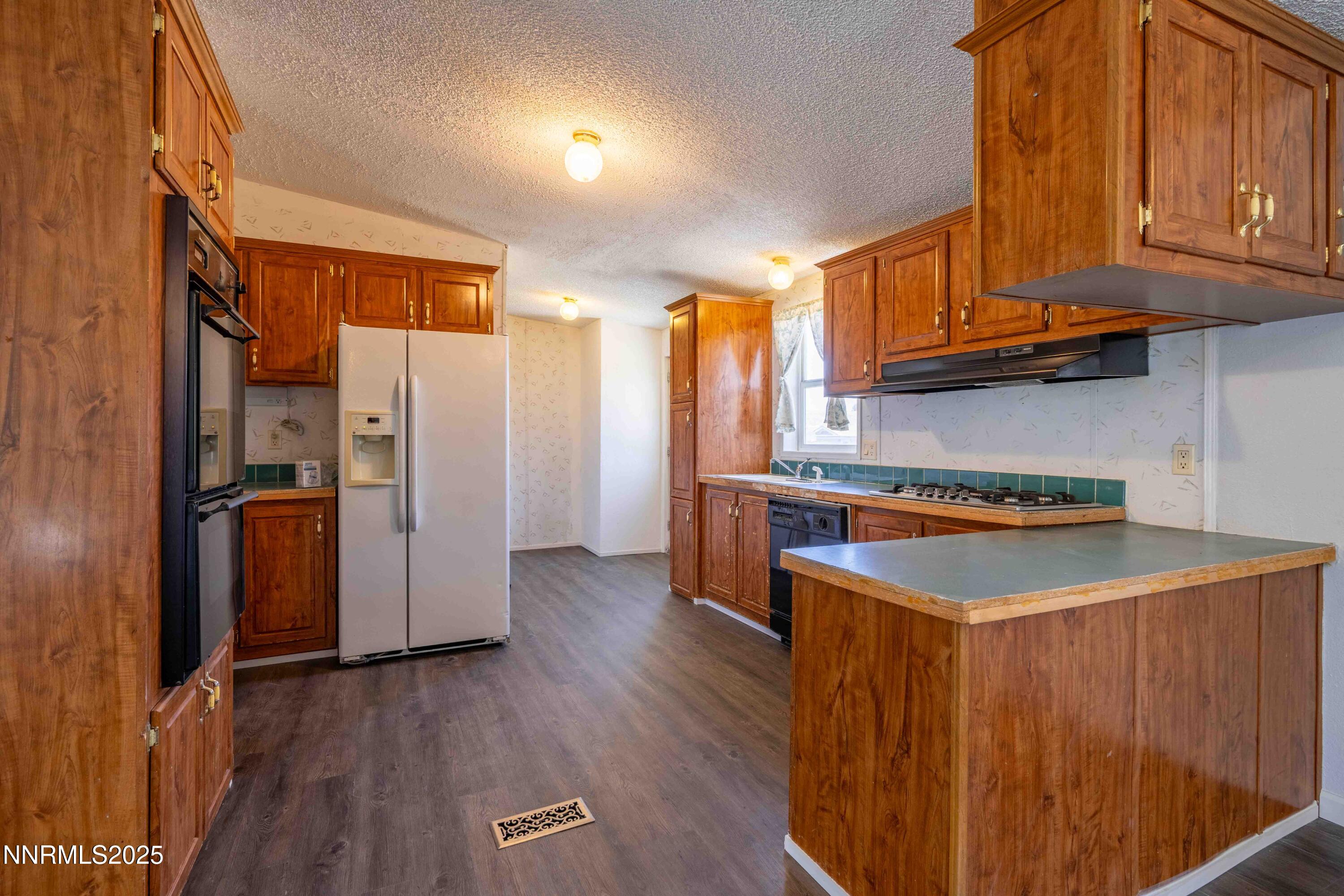 5194 Northern Lights Drive