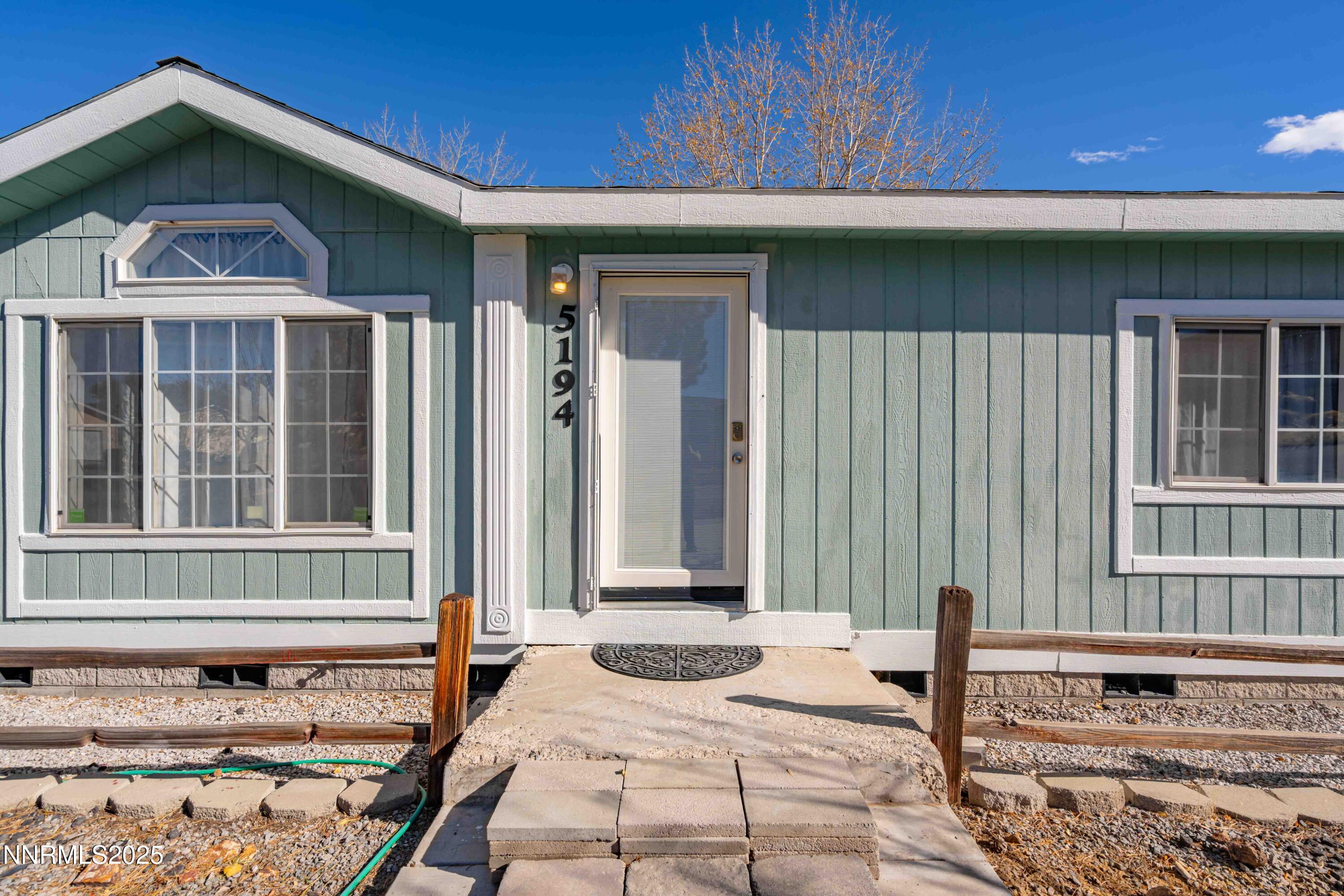 5194 Northern Lights Drive