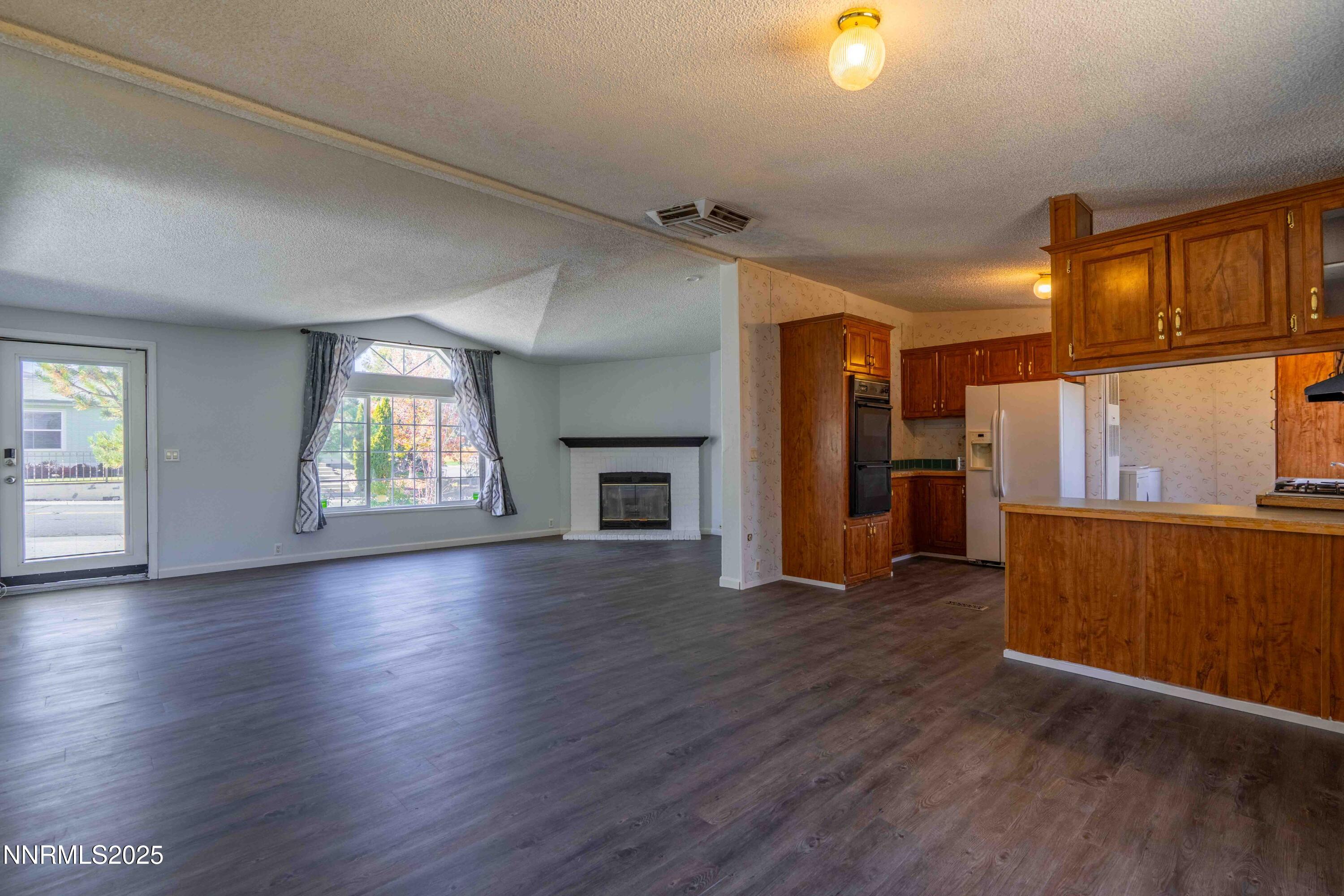 5194 Northern Lights Drive