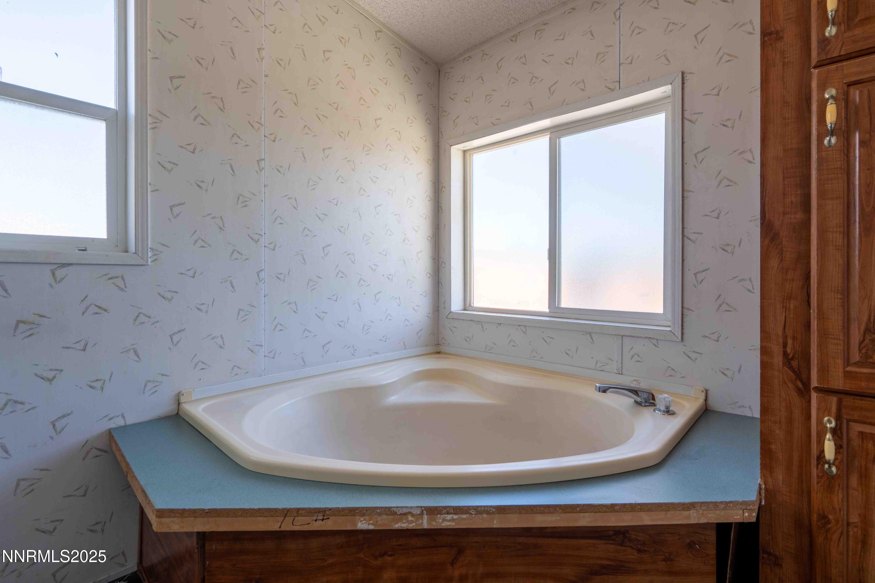 5194 Northern Lights Drive