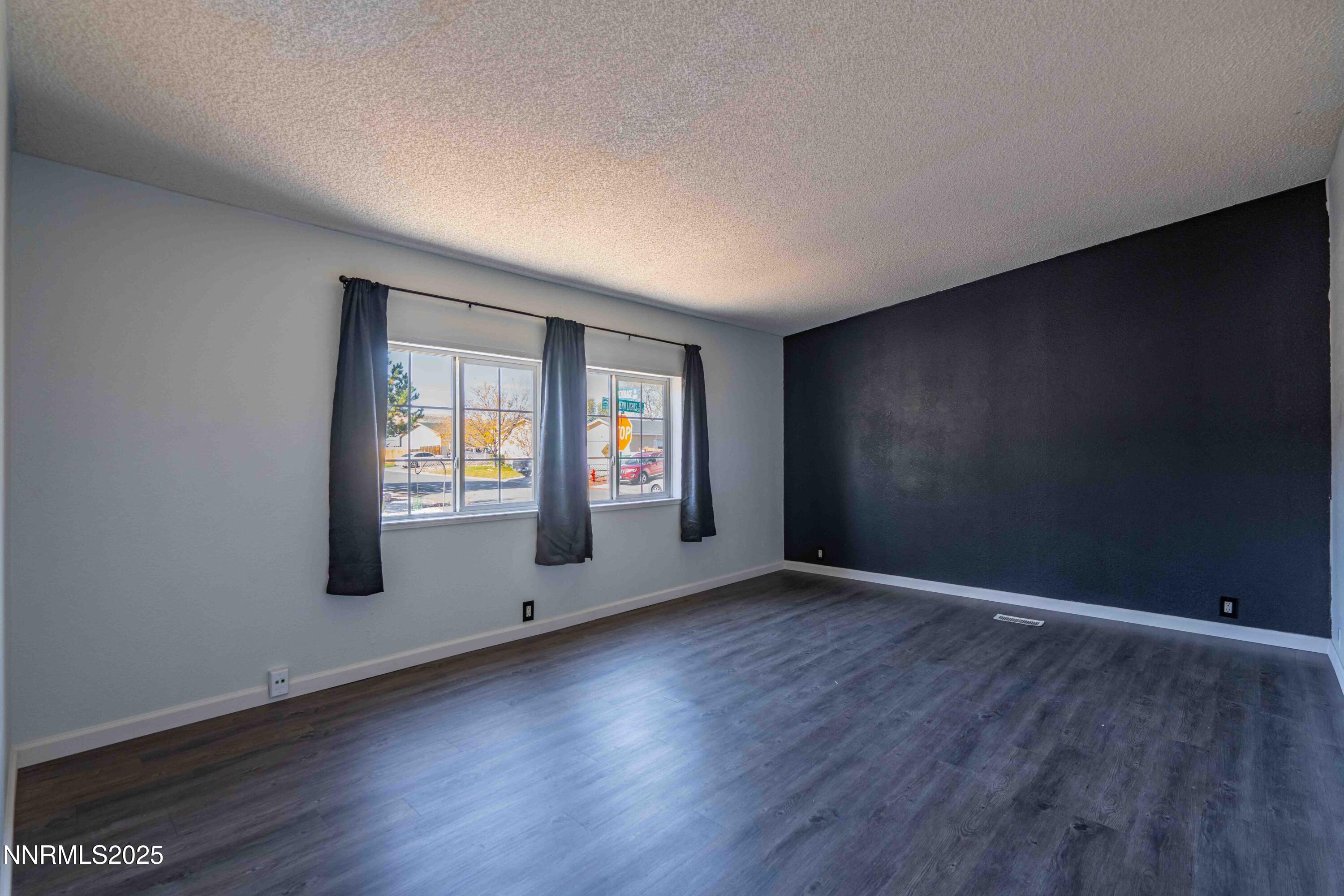 5194 Northern Lights Drive