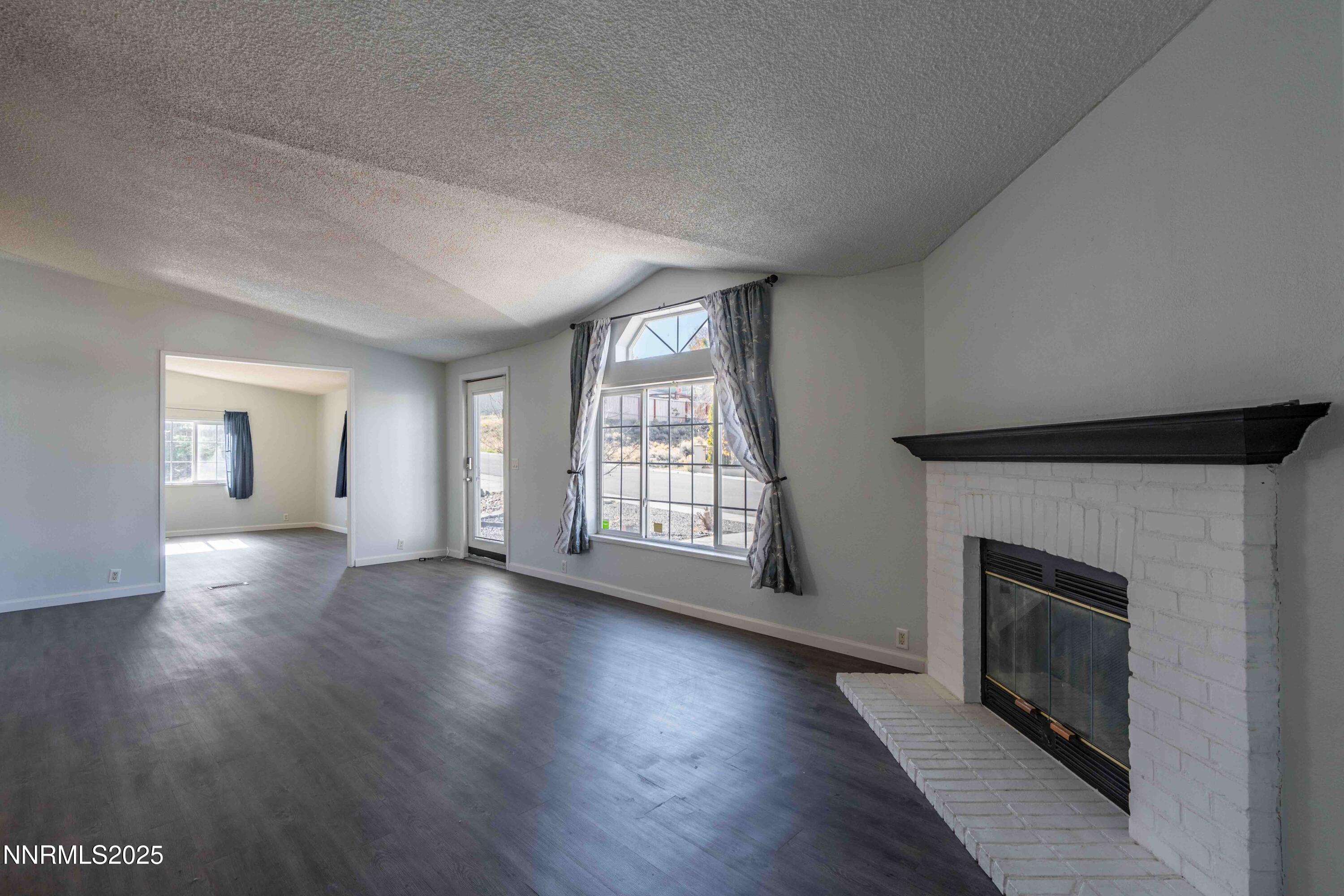 5194 Northern Lights Drive