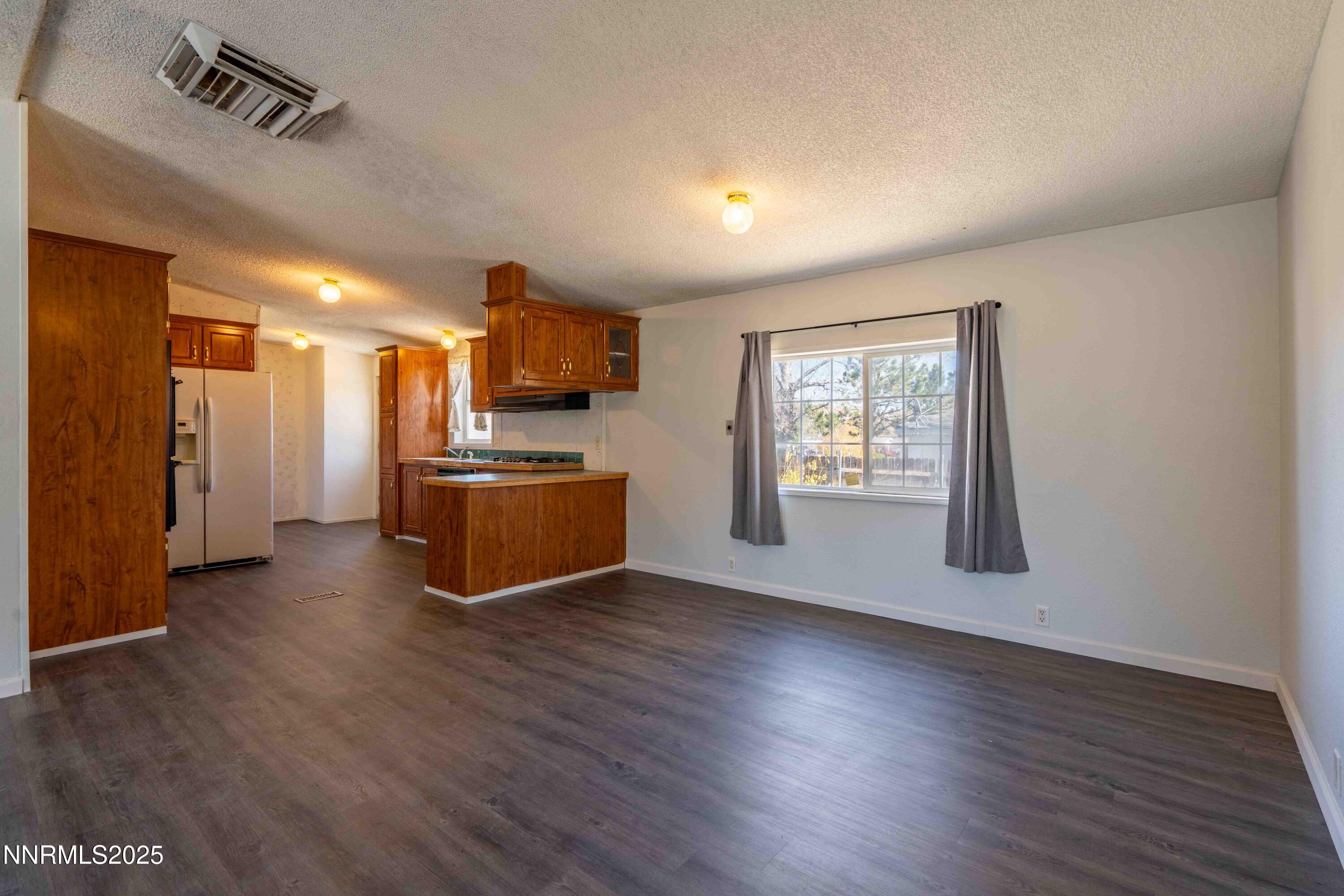 5194 Northern Lights Drive