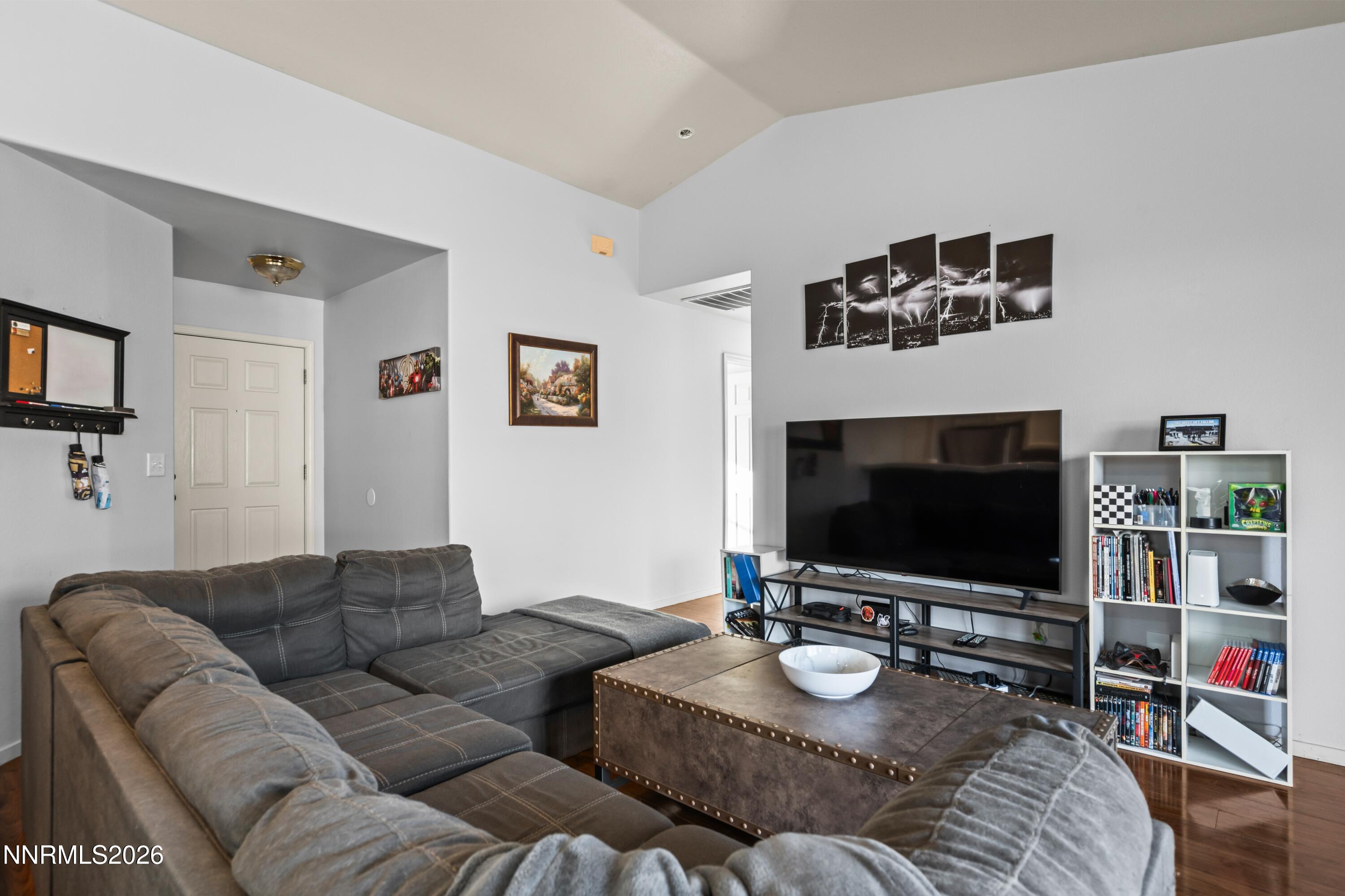 712 Hastings Way