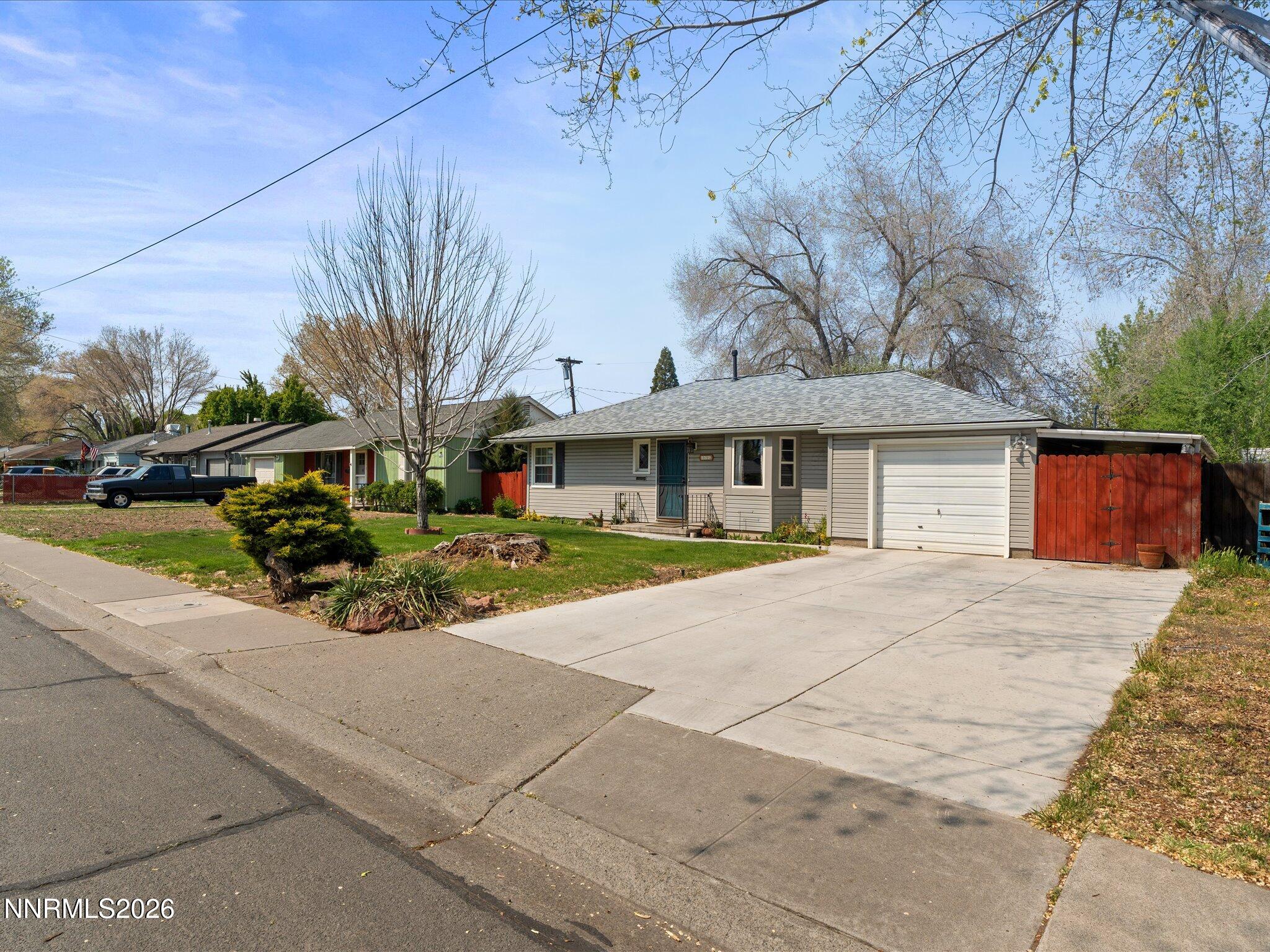 112 I Street