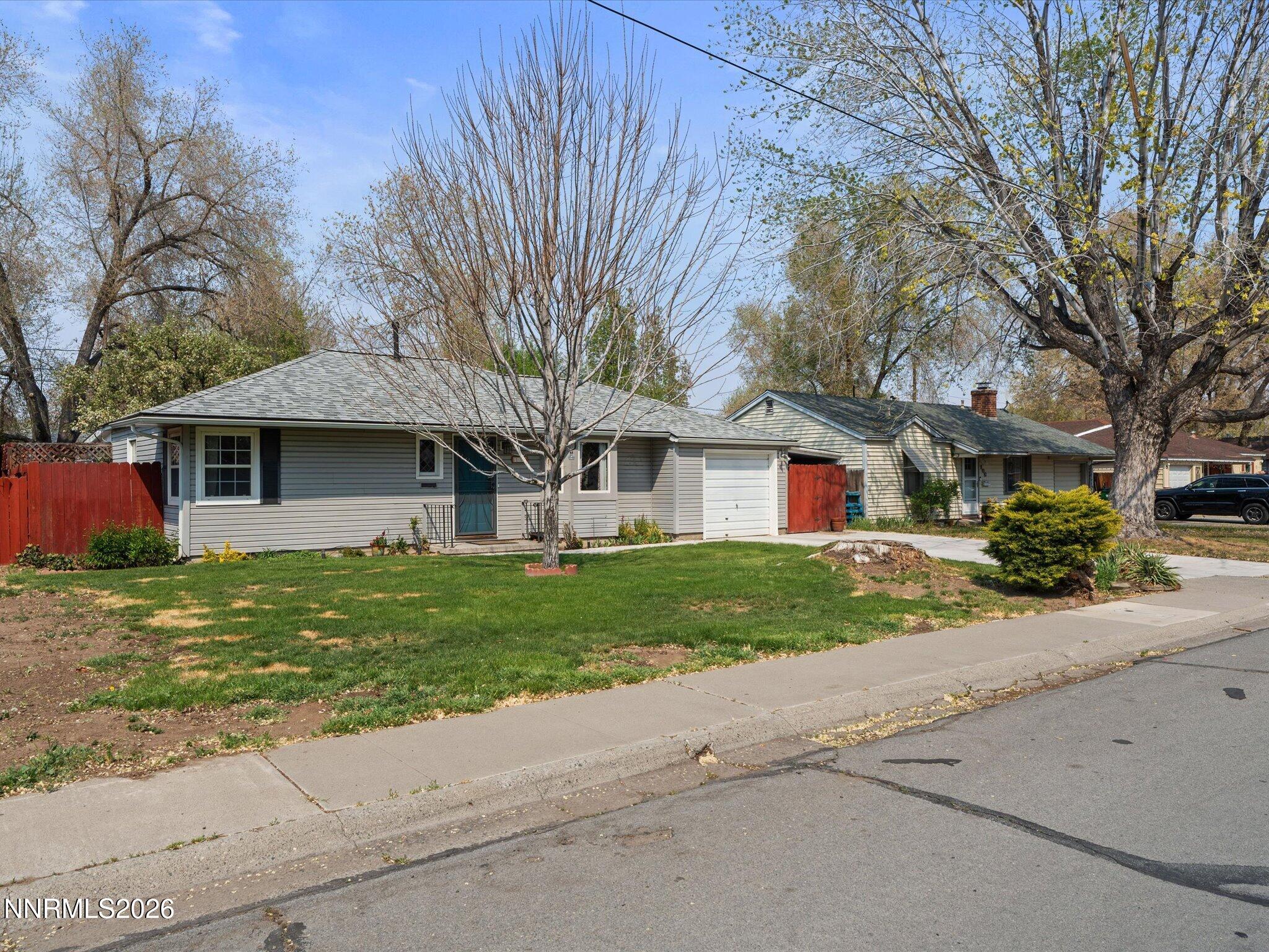 112 I Street