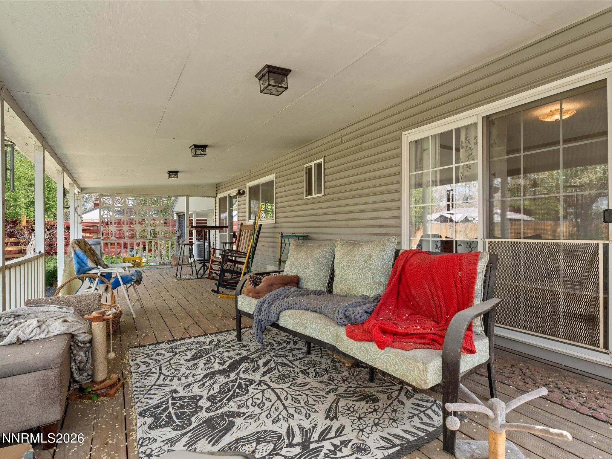 112 I Street