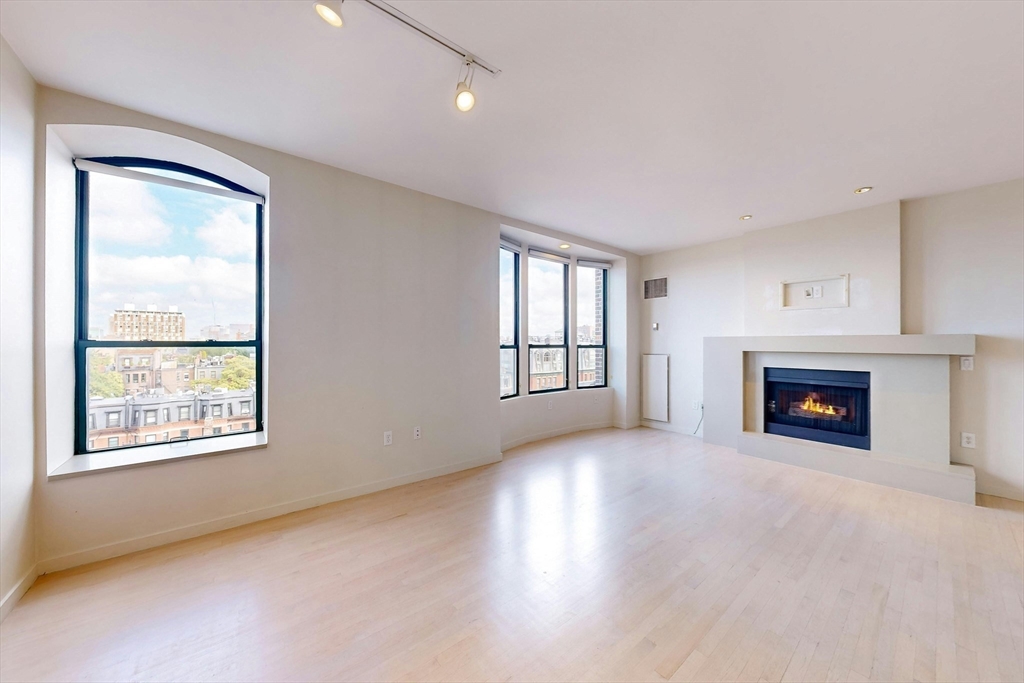 755 Boylston Street # 704