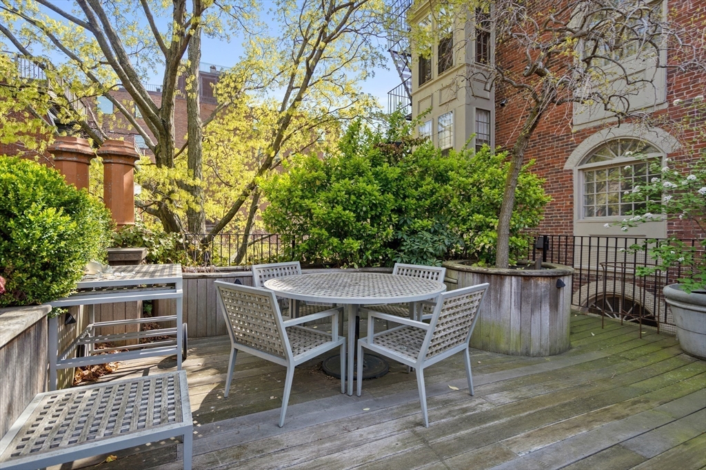 86 Mount Vernon Street