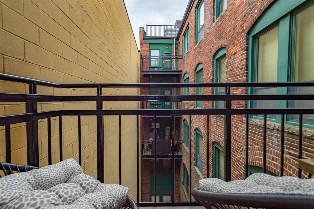755 Boylston Street # 703