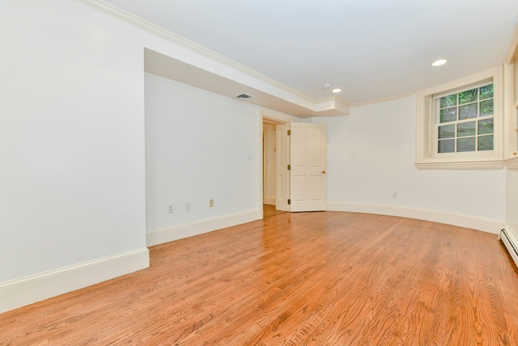 17 Willow Street # 1