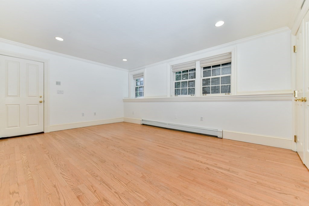 17 Willow Street # 1
