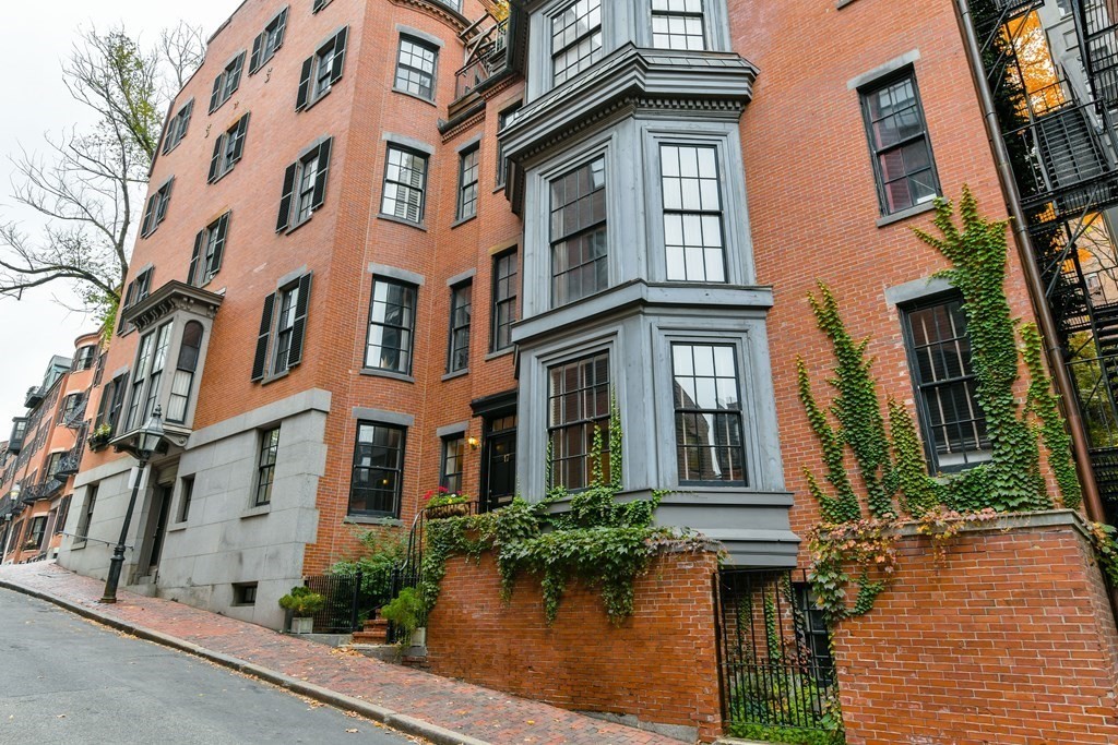 17 Willow Street # 1