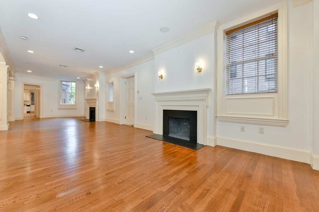17 Willow Street # 1